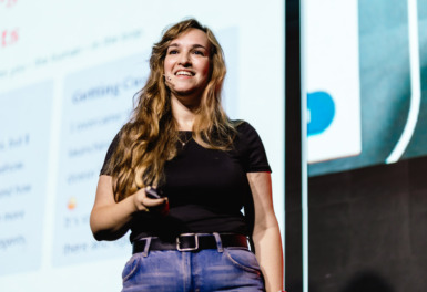 יזמת ישראלית הקימה סטארטאפ שכל העובדים שלו הם AI